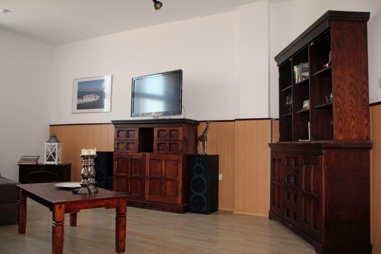 Ferienwohnung Kapitans Huus Westoverledingen Exterior foto