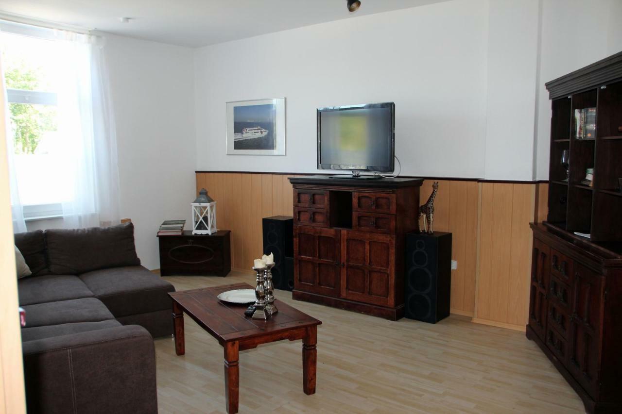 Ferienwohnung Kapitans Huus Westoverledingen Exterior foto